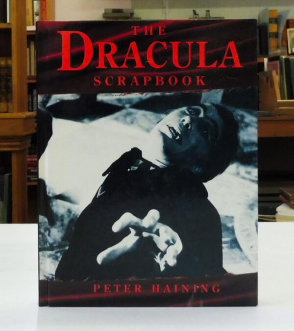 The-Dracula-Scrapbook-Haining-Peter-004316
