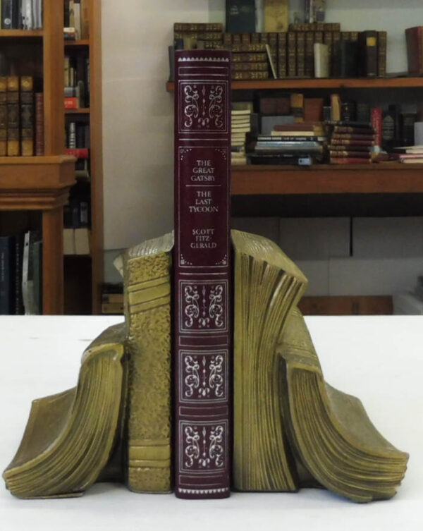 The-Great-Gatsby-and-The-Last-Tycoon-Fitzgerald-Scott-005100